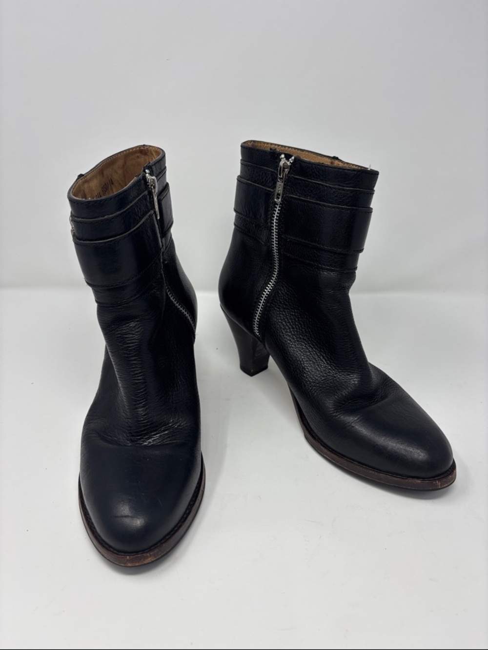 Frye | 9B 9 Black Leather Zip Women’s Ankle Boots